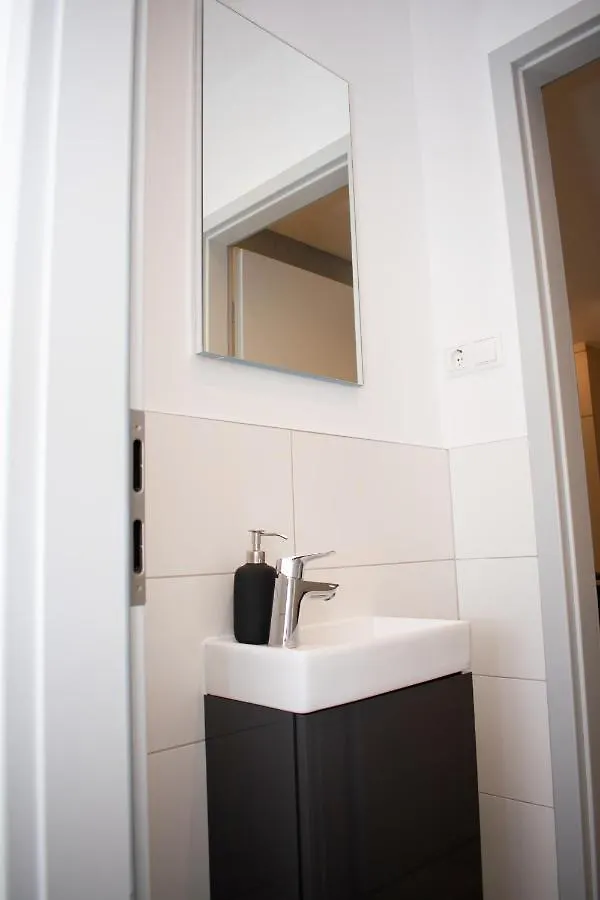 Luxury Cozy 2 Bdr Downtown Apt.5 Βουδαπέστη Ουγγαρία
